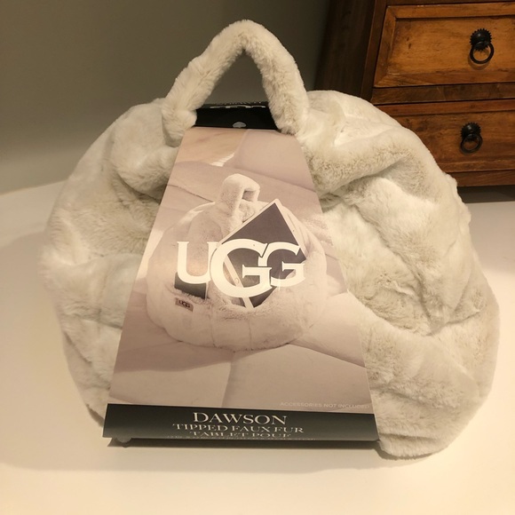 ugg dawson tablet pouf